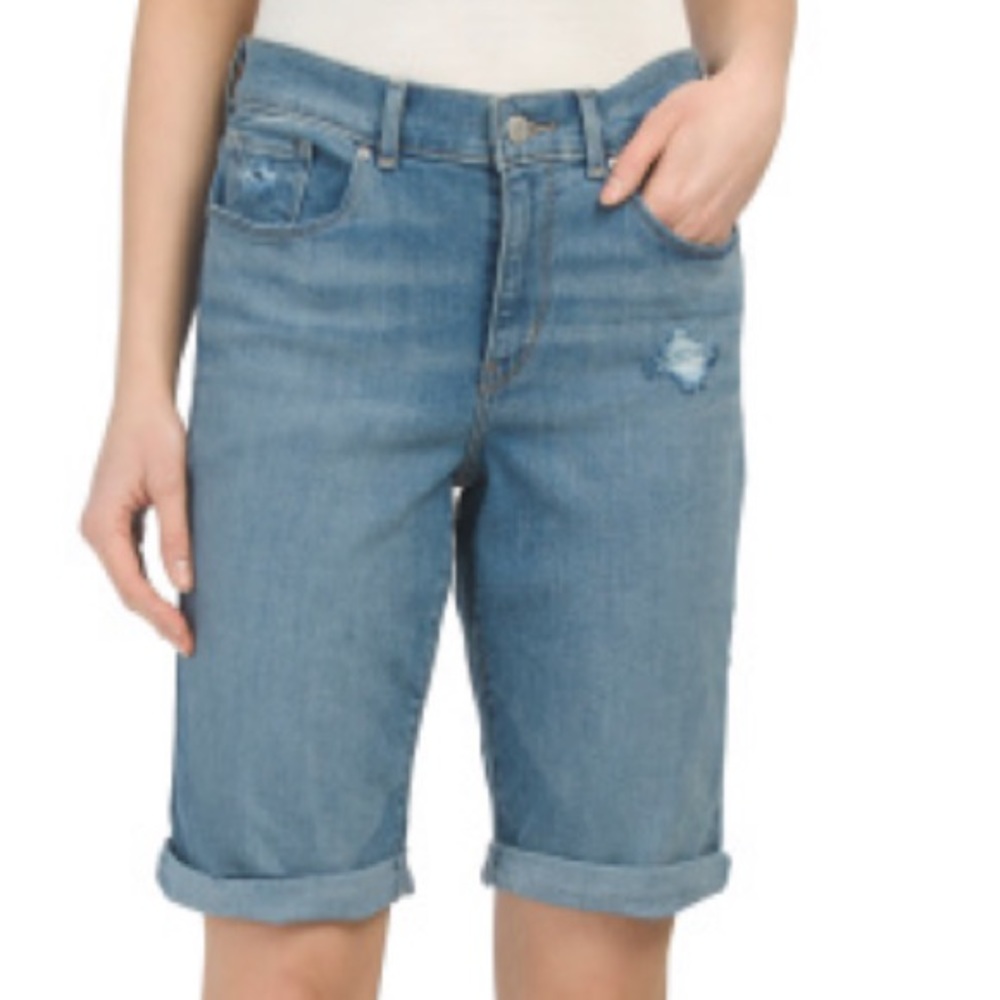 New Levi’s Bermuda Shorts Size 4/27 - Picture 2 of 7